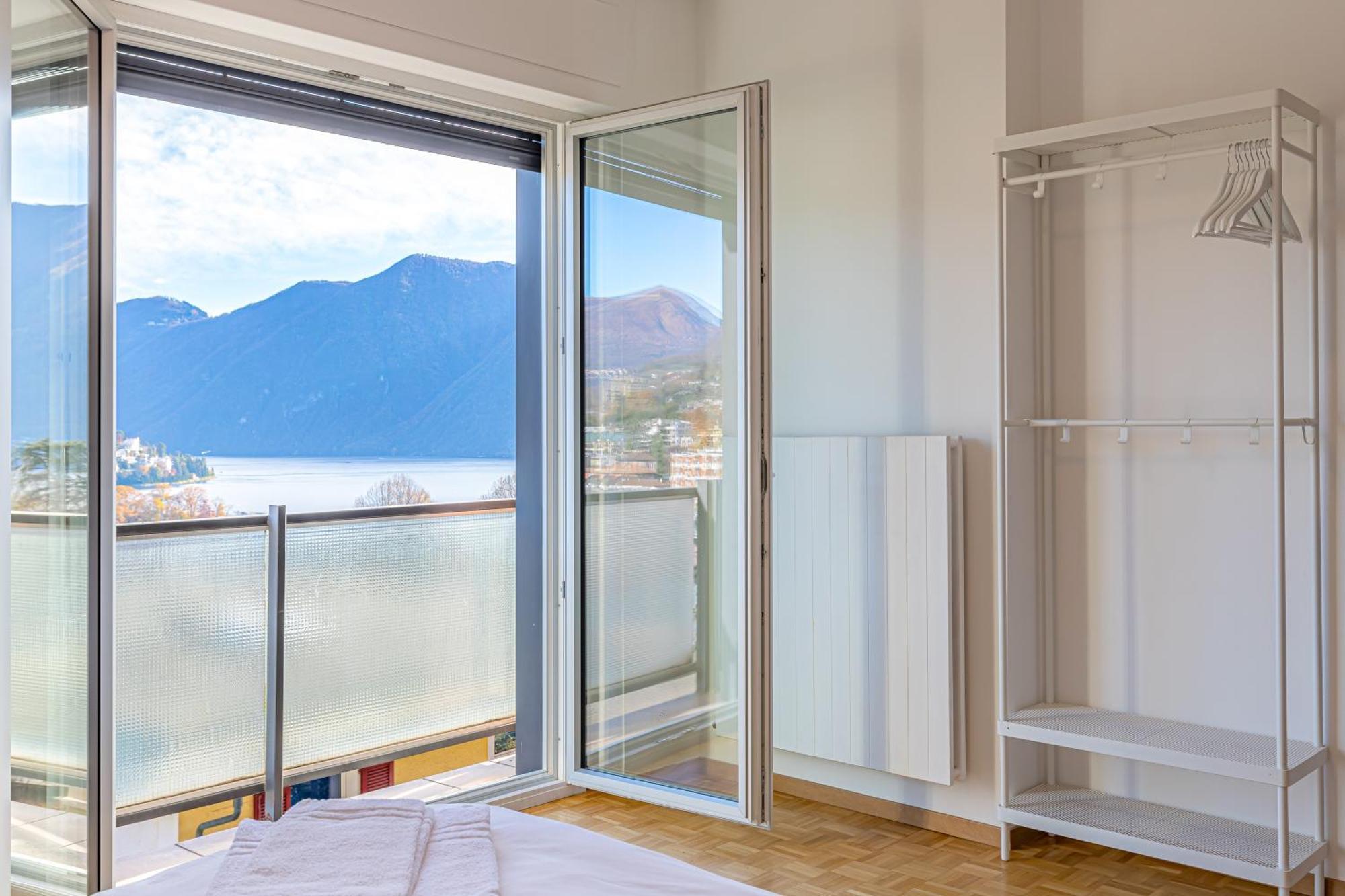 Imperial Of Lugano 4 With A Lake View Behind The Station And 10 Min From The Lake Daire Dış mekan fotoğraf